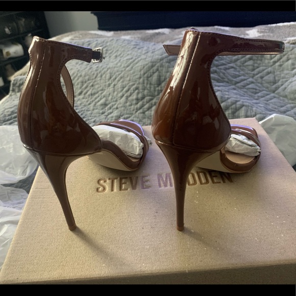 Steve Madden Brown Heels - Picture 4 of 6